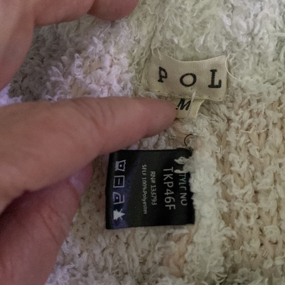 Two piece set fuzzy sweater and shorts by POL. I104 - Picture 6 of 7